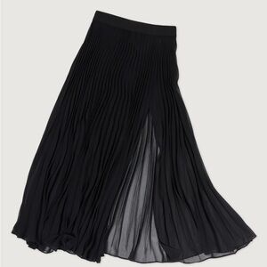 Carbon38 Black A-Line Pleated Skirt